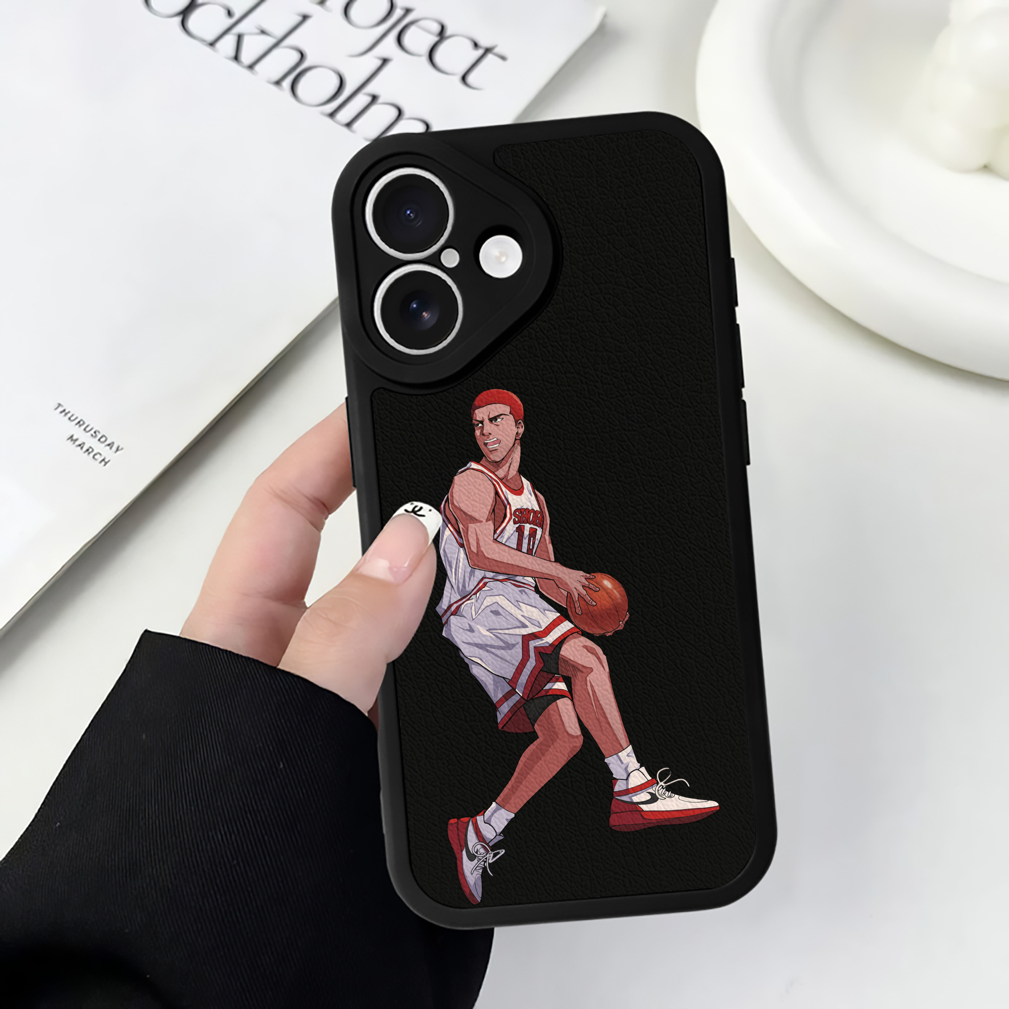 （画像用） SLAM DUNK／スラムダンク 【iPhone 16シリーズ対応】シリコンスマホケース（レザー調） 材質：シリコン